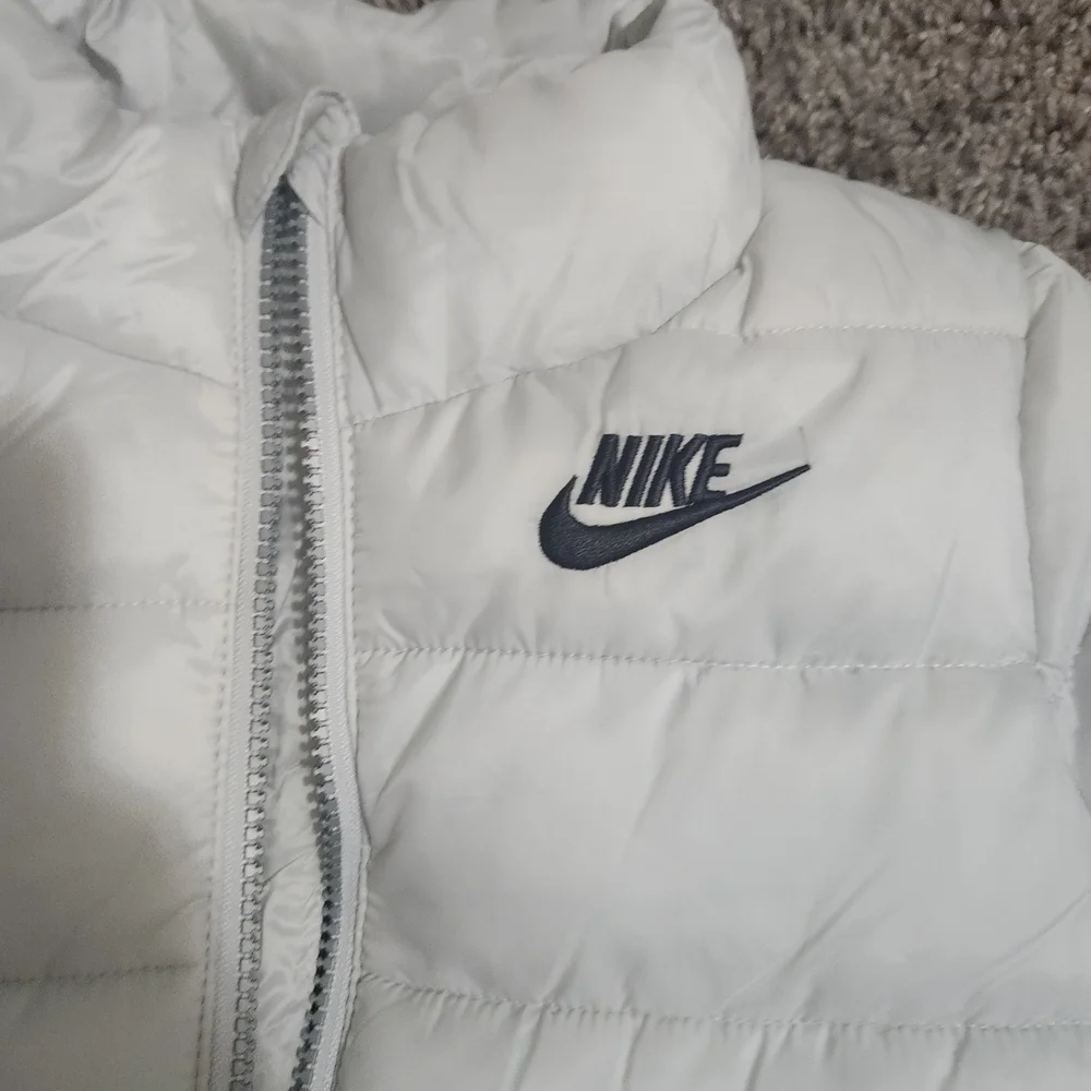Nike Kids White Puffer Jacket